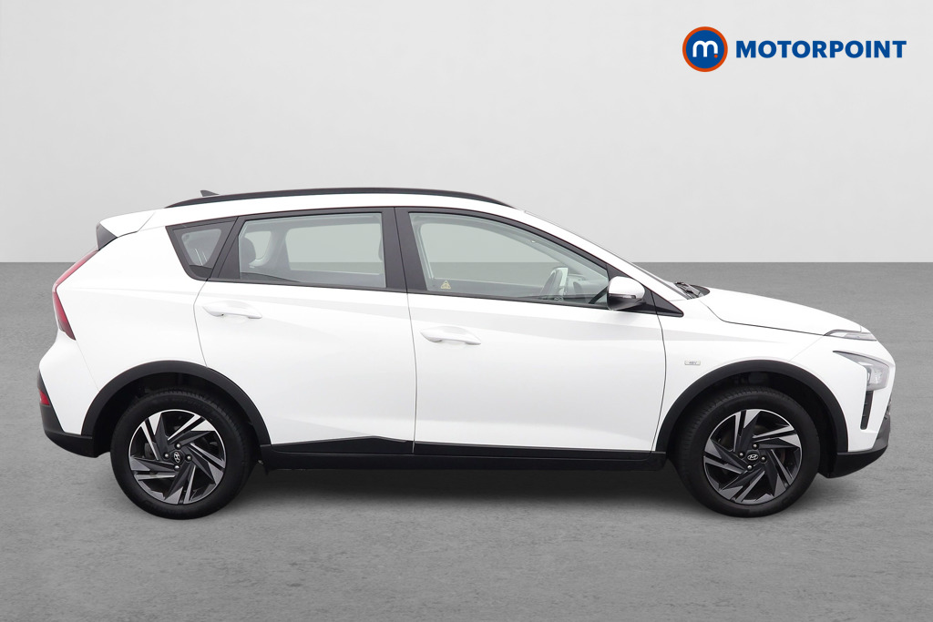 Hyundai Bayon Se Connect Automatic Petrol-Electric Hybrid SUV - Stock Number (1550838) - Drivers side