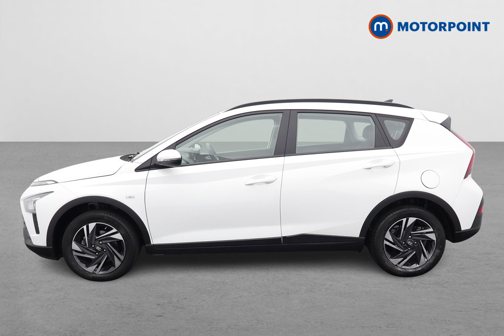 Hyundai Bayon Se Connect Automatic Petrol-Electric Hybrid SUV - Stock Number (1550838) - Passenger side