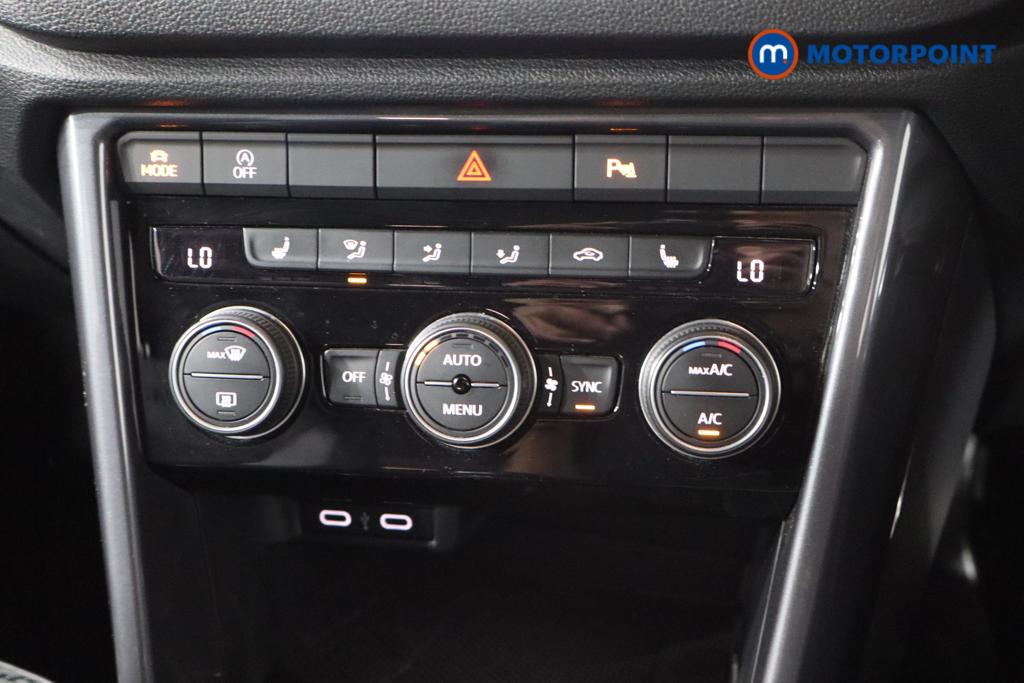Volkswagen T-Roc R-Line Manual Petrol SUV - Stock Number (1551211) - 4th supplementary image