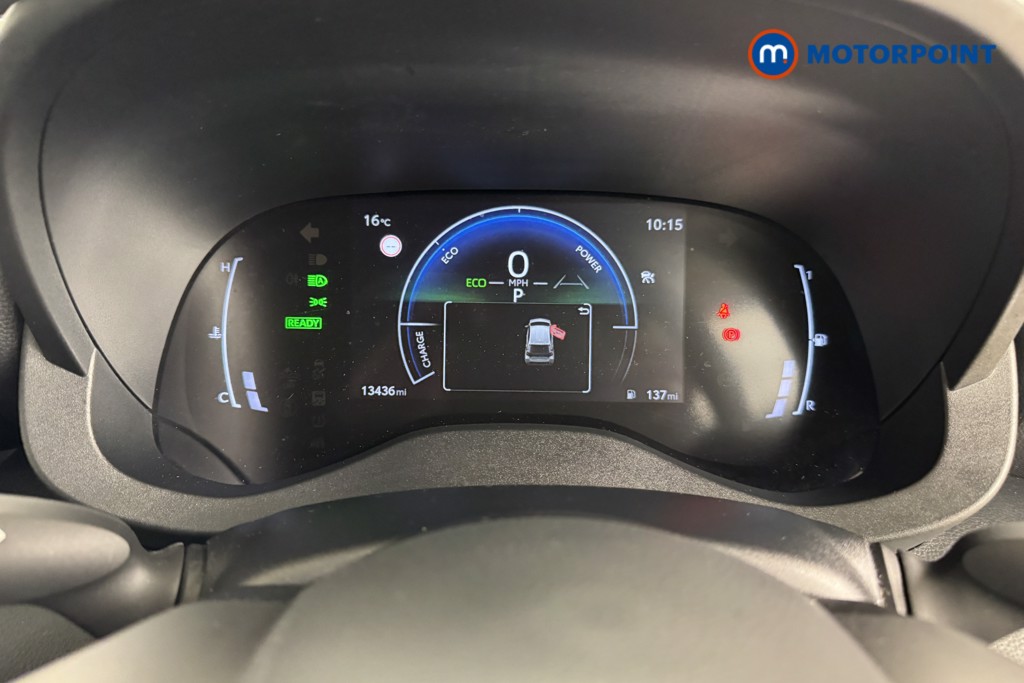 Toyota Yaris Design Automatic Petrol-Electric Hybrid Hatchback - Stock Number (1551872) - 9th supplementary image