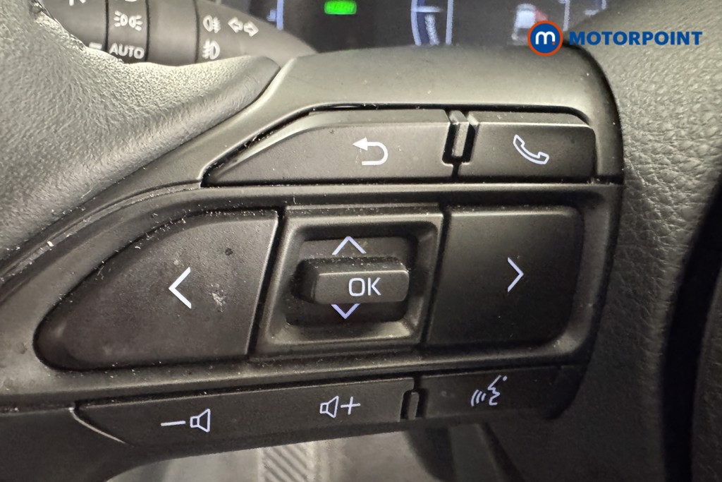 Toyota Yaris Design Automatic Petrol-Electric Hybrid Hatchback - Stock Number (1551872) - 12th supplementary image