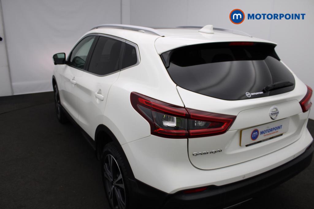 Nissan Qashqai N-Connecta Manual Petrol SUV - Stock Number (1535981) - 3rd supplementary image