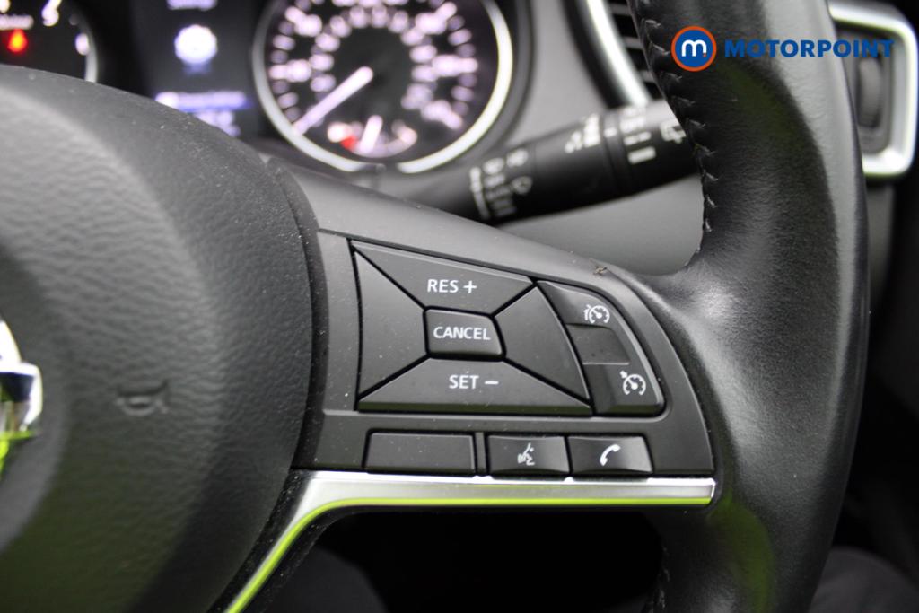 Nissan Qashqai N-Connecta Manual Petrol SUV - Stock Number (1535981) - 8th supplementary image