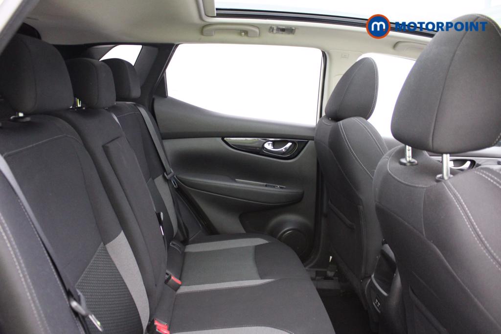 Nissan Qashqai N-Connecta Manual Petrol SUV - Stock Number (1535981) - 15th supplementary image