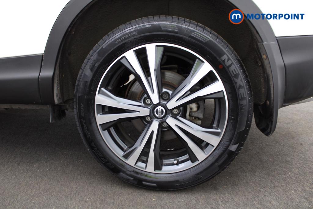 Nissan Qashqai N-Connecta Manual Petrol SUV - Stock Number (1535981) - 18th supplementary image