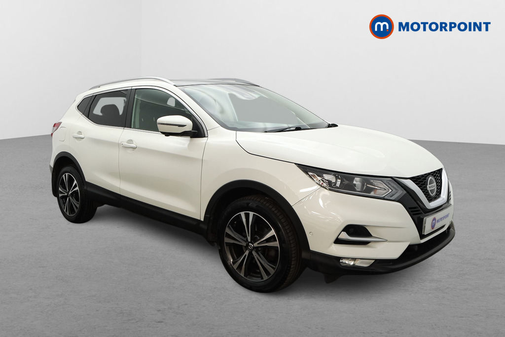 Nissan Qashqai N-Connecta Manual Petrol SUV - Stock Number (1535981) - Drivers side front corner