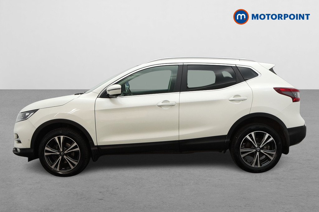 Nissan Qashqai N-Connecta Manual Petrol SUV - Stock Number (1535981) - Passenger side