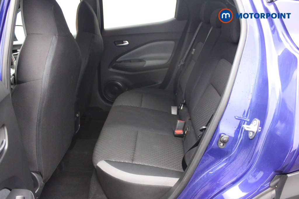 Nissan Juke N-Connecta Manual Petrol SUV - Stock Number (1539019) - 2nd supplementary image