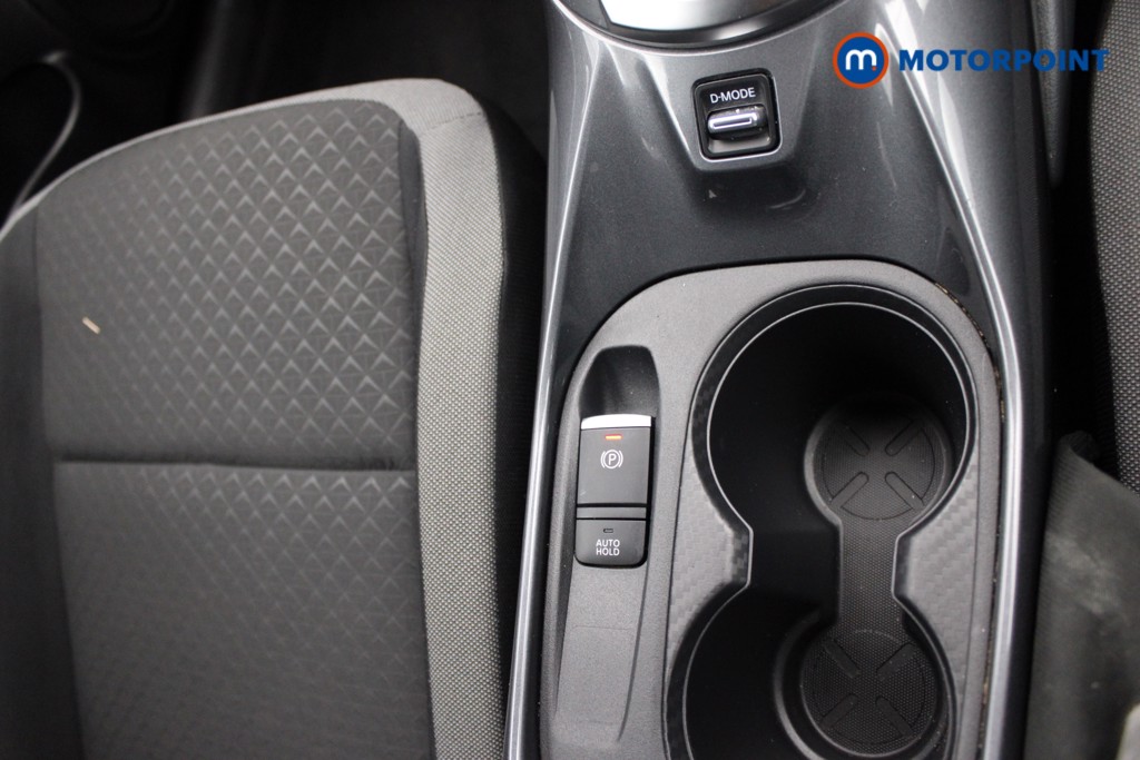 Nissan Juke N-Connecta Manual Petrol SUV - Stock Number (1539019) - 12th supplementary image