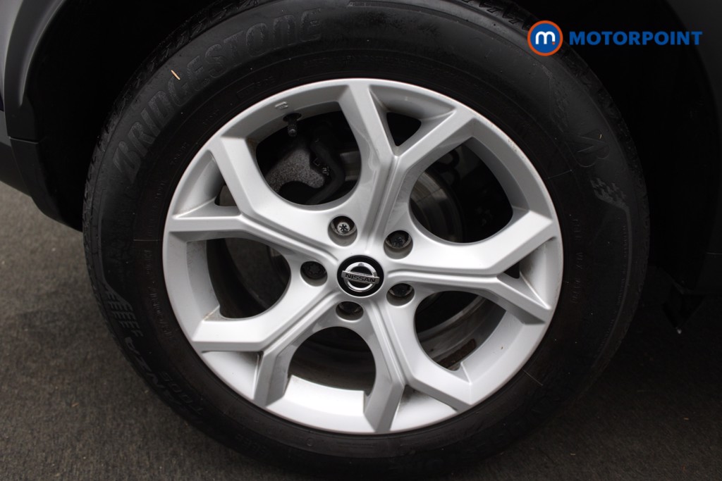Nissan Juke N-Connecta Manual Petrol SUV - Stock Number (1539019) - 19th supplementary image