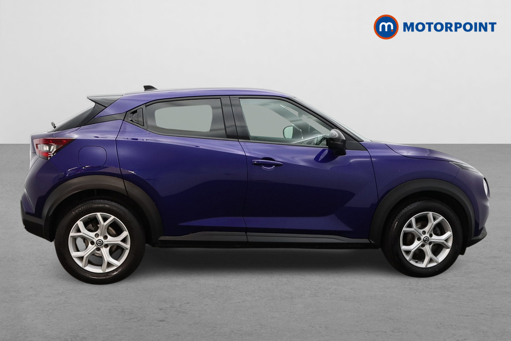 Nissan Juke N-Connecta Manual Petrol SUV - Stock Number (1539019) - Drivers side