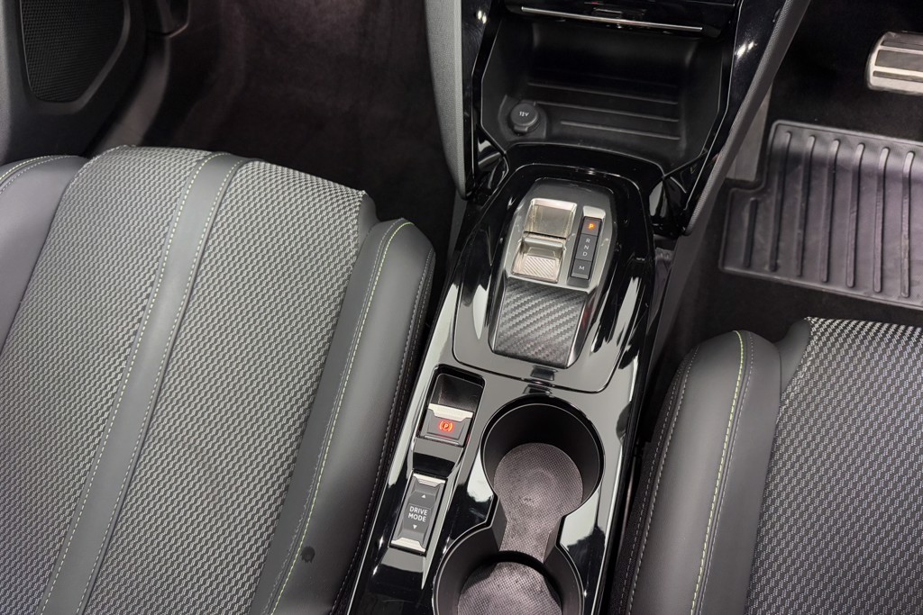 Peugeot 2008 GT Automatic Petrol SUV - Stock Number (1539478) - 9th supplementary image