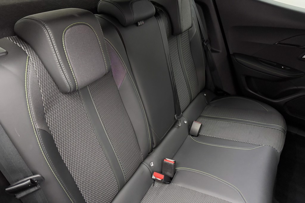 Peugeot 2008 GT Automatic Petrol SUV - Stock Number (1539478) - 16th supplementary image