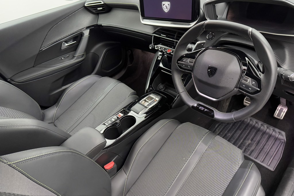 Peugeot 2008 GT Automatic Petrol SUV - Stock Number (1539478) - 1st supplementary image