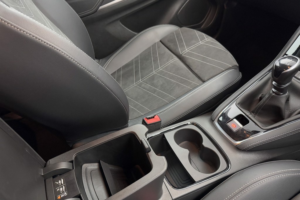 Vauxhall Grandland Ultimate Manual Petrol SUV - Stock Number (1539548) - 16th supplementary image
