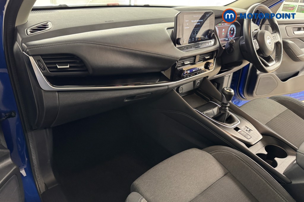 Nissan Qashqai N-Connecta Manual Petrol SUV - Stock Number (1540981) - 8th supplementary image