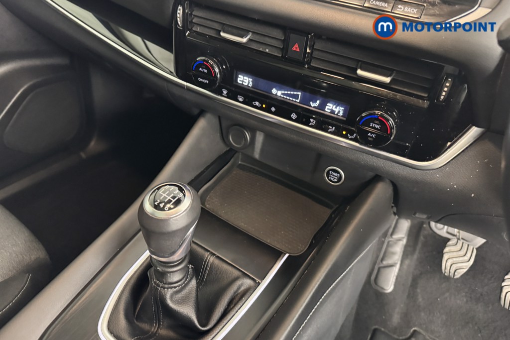 Nissan Qashqai N-Connecta Manual Petrol SUV - Stock Number (1540981) - 11th supplementary image