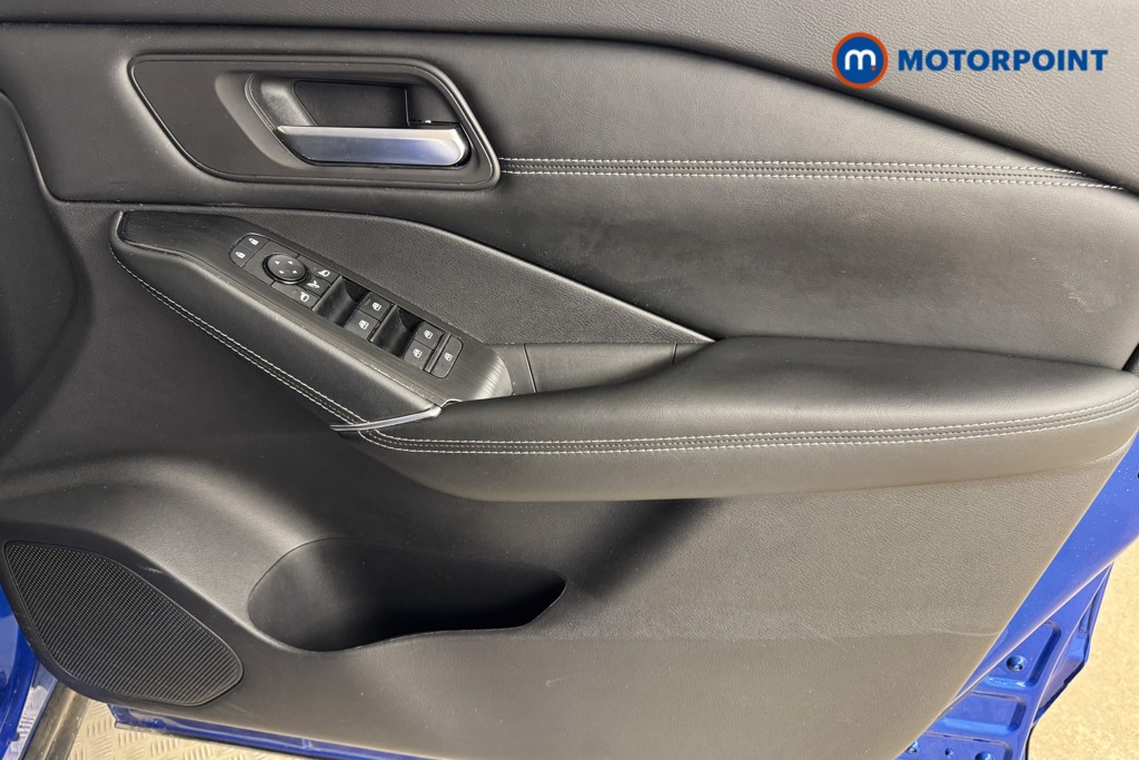 Nissan Qashqai N-Connecta Manual Petrol SUV - Stock Number (1540981) - 15th supplementary image