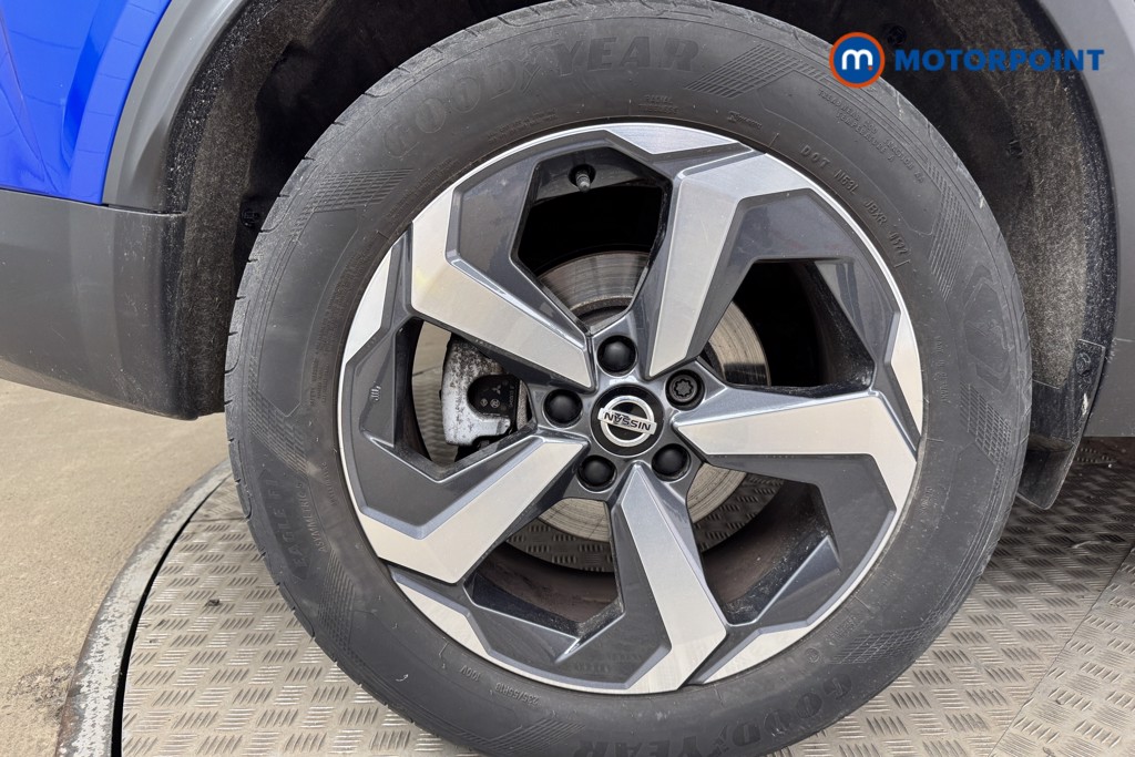 Nissan Qashqai N-Connecta Manual Petrol SUV - Stock Number (1540981) - 20th supplementary image