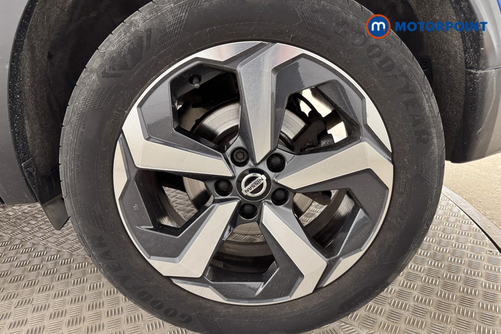 Nissan Qashqai N-Connecta Manual Petrol SUV - Stock Number (1540981) - 23rd supplementary image
