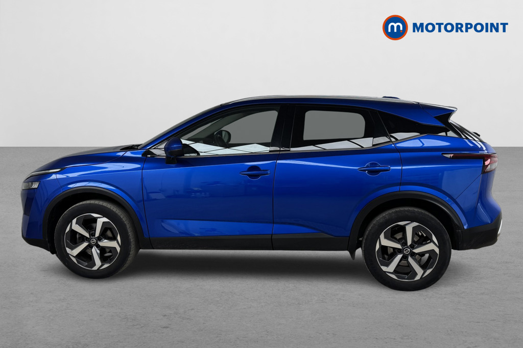 Nissan Qashqai N-Connecta Manual Petrol SUV - Stock Number (1540981) - Passenger side