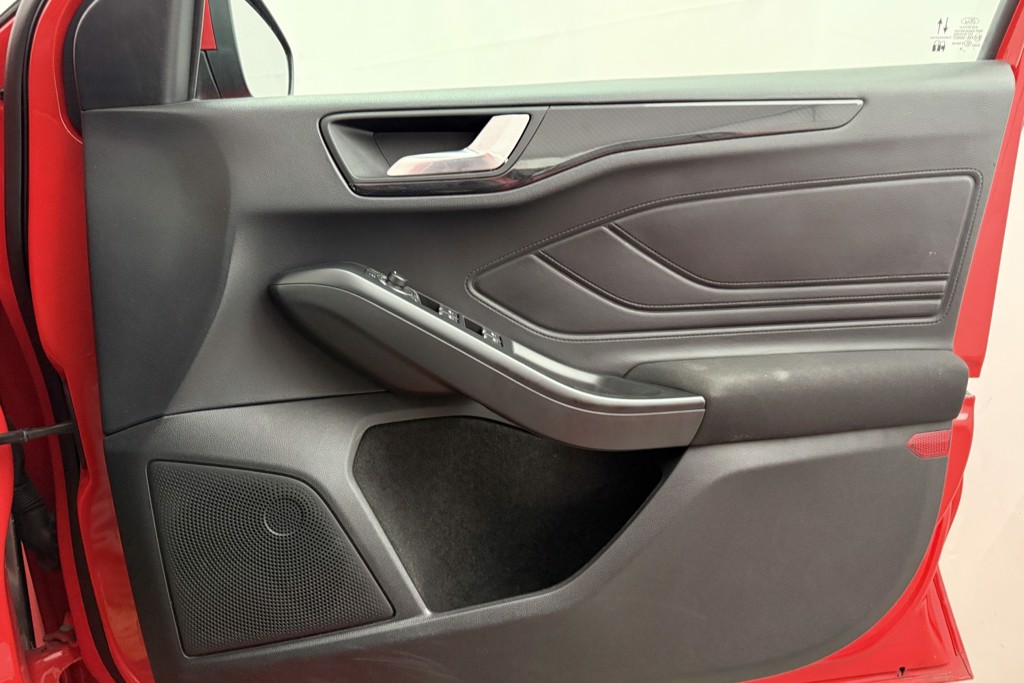Ford Focus St-Line Manual Petrol Hatchback - Stock Number (1541478) - 17th supplementary image