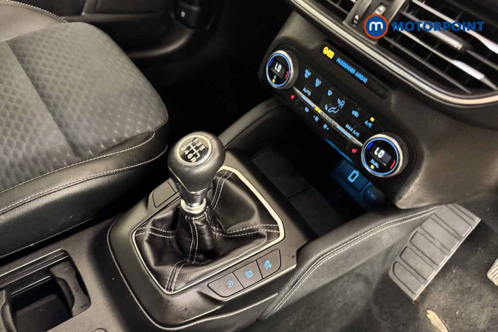 Ford Focus Titanium X Manual Petrol Hatchback - Stock Number (1541879) - 11th supplementary image