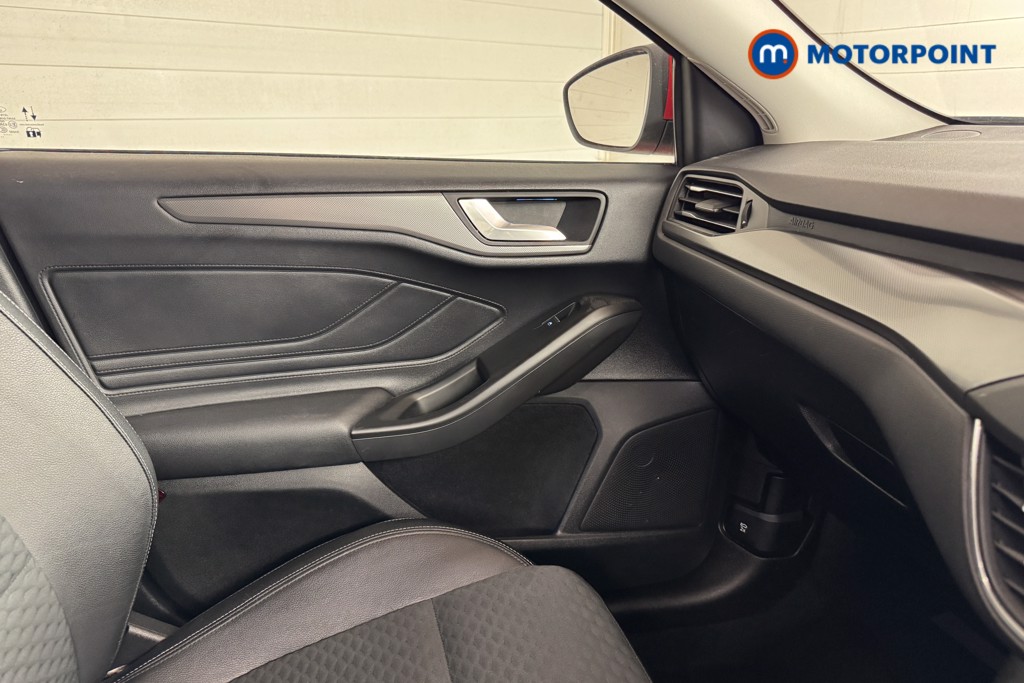 Ford Focus Titanium X Manual Petrol Hatchback - Stock Number (1541879) - 12th supplementary image