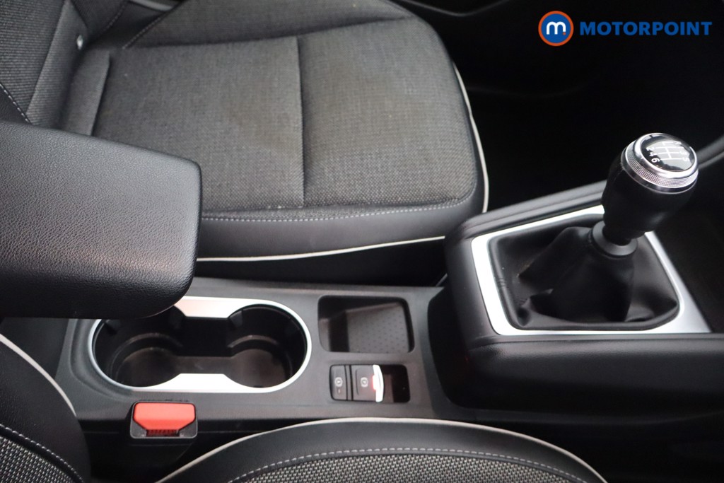 Renault Captur S Edition Manual Petrol SUV - Stock Number (1542425) - 7th supplementary image