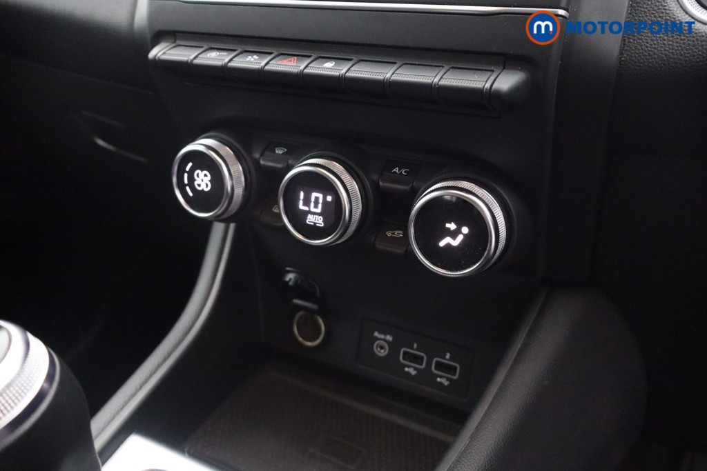 Renault Captur S Edition Manual Petrol SUV - Stock Number (1542425) - 9th supplementary image