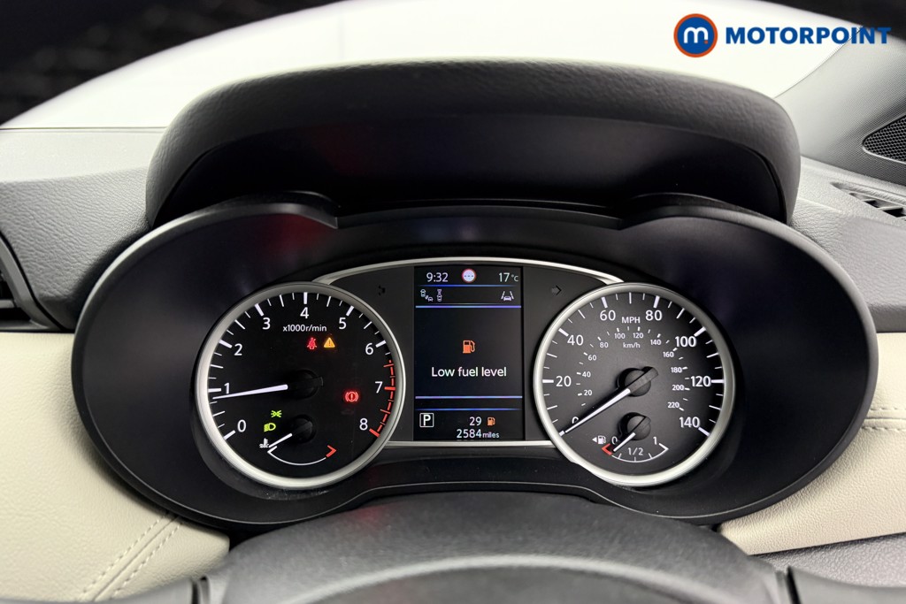Nissan Micra Tekna Automatic Petrol Hatchback - Stock Number (1542682) - 5th supplementary image