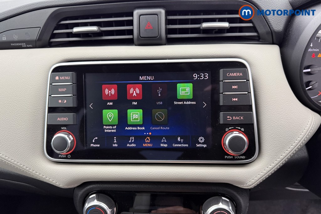 Nissan Micra Tekna Automatic Petrol Hatchback - Stock Number (1542682) - 9th supplementary image