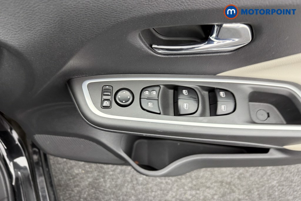 Nissan Micra Tekna Automatic Petrol Hatchback - Stock Number (1542682) - 16th supplementary image