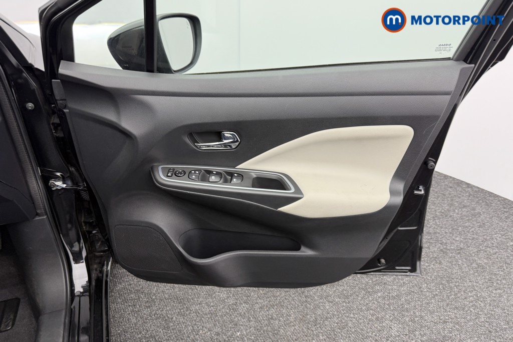 Nissan Micra Tekna Automatic Petrol Hatchback - Stock Number (1542682) - 17th supplementary image