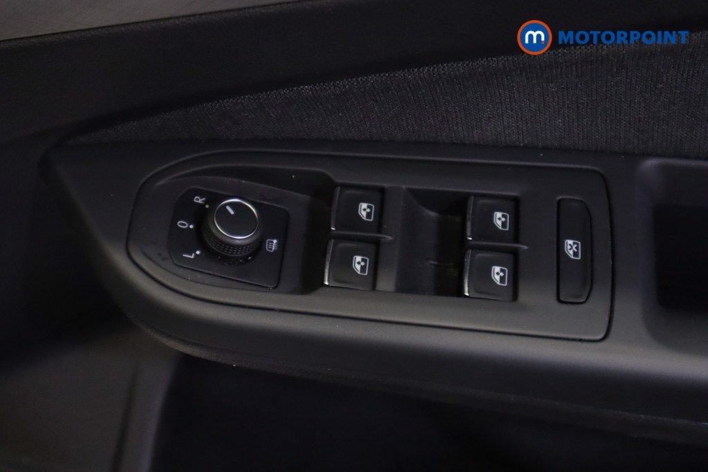 Volkswagen Golf Life Manual Petrol Hatchback - Stock Number (1543166) - 7th supplementary image