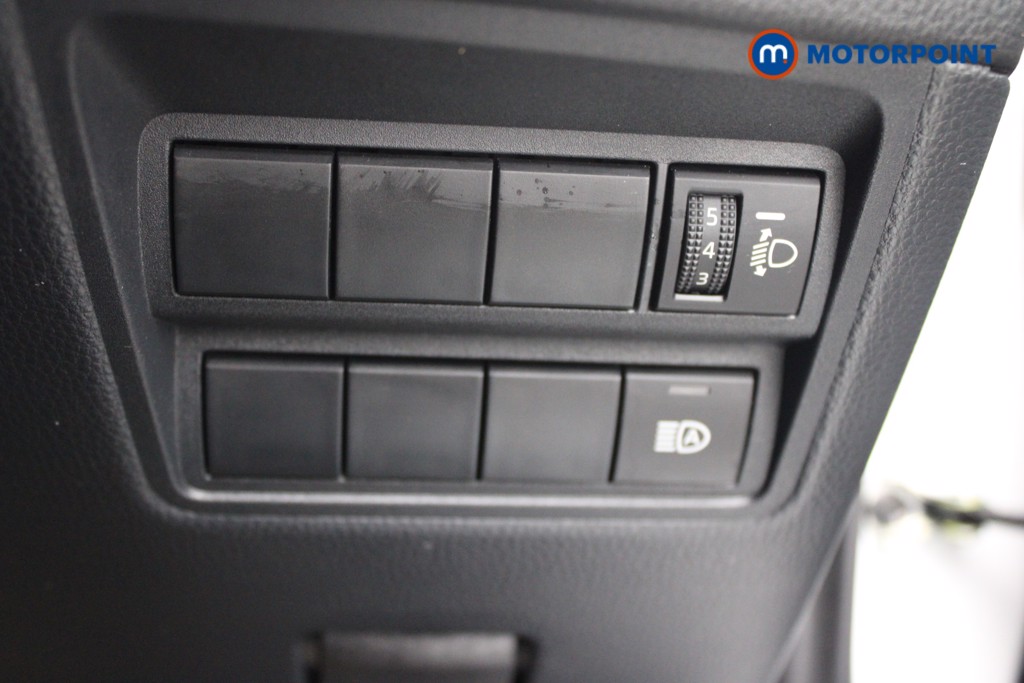 Toyota Yaris Design Automatic Petrol-Electric Hybrid Hatchback - Stock Number (1543634) - 13th supplementary image
