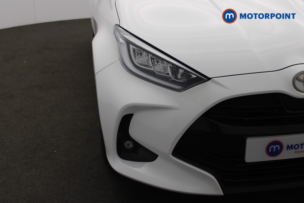 Toyota Yaris Design Automatic Petrol-Electric Hybrid Hatchback - Stock Number (1543634) - 20th supplementary image