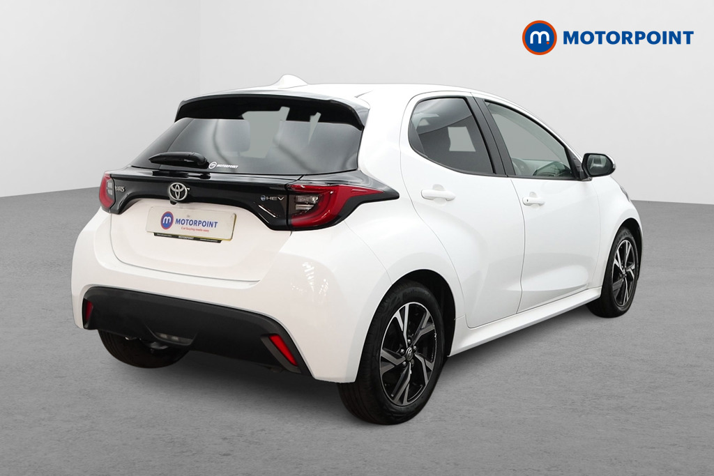 Toyota Yaris Design Automatic Petrol-Electric Hybrid Hatchback - Stock Number (1543634) - Drivers side rear corner