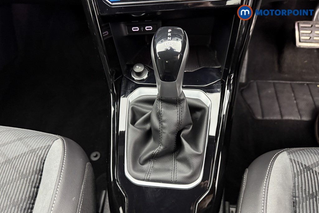 Volkswagen T-Roc R-Line Automatic Petrol SUV - Stock Number (1543644) - 13th supplementary image