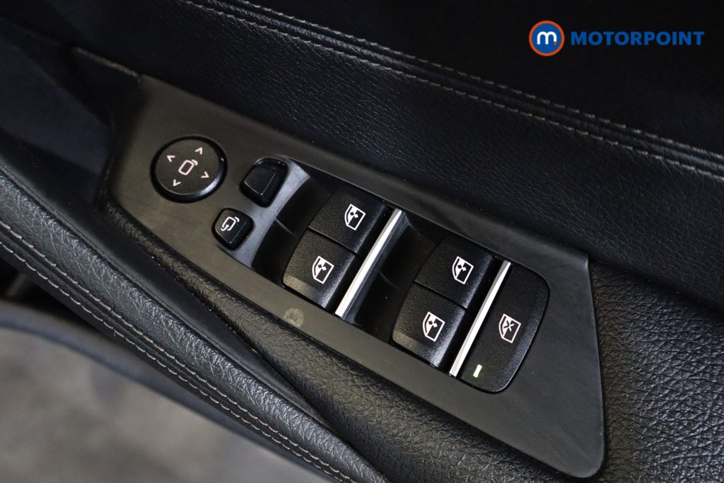 BMW 5 Series M Sport Automatic Petrol Plug-In Hybrid Saloon - Stock Number (1543729) - 8th supplementary image