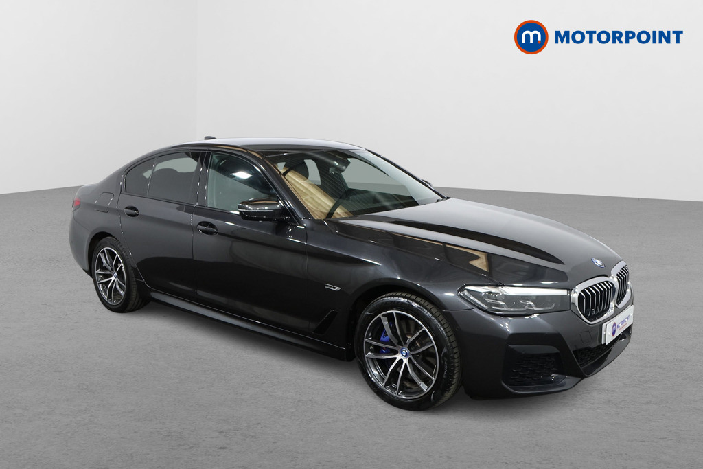 BMW 5 Series M Sport Automatic Petrol Plug-In Hybrid Saloon - Stock Number (1543729) - Drivers side front corner