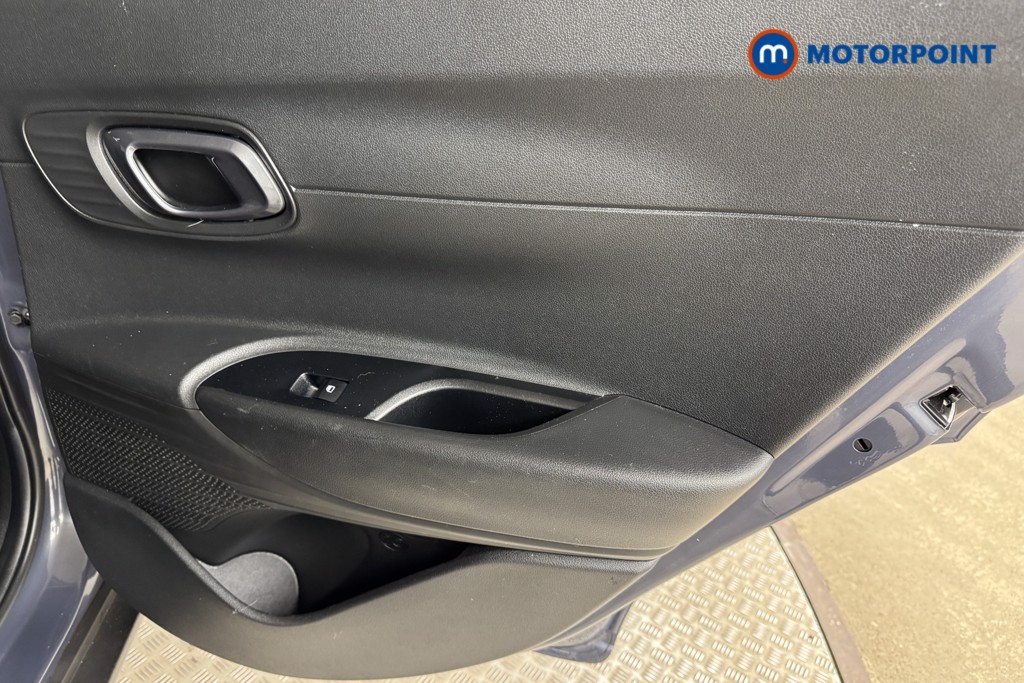 Hyundai Bayon Premium Automatic Petrol-Electric Hybrid SUV - Stock Number (1543993) - 15th supplementary image