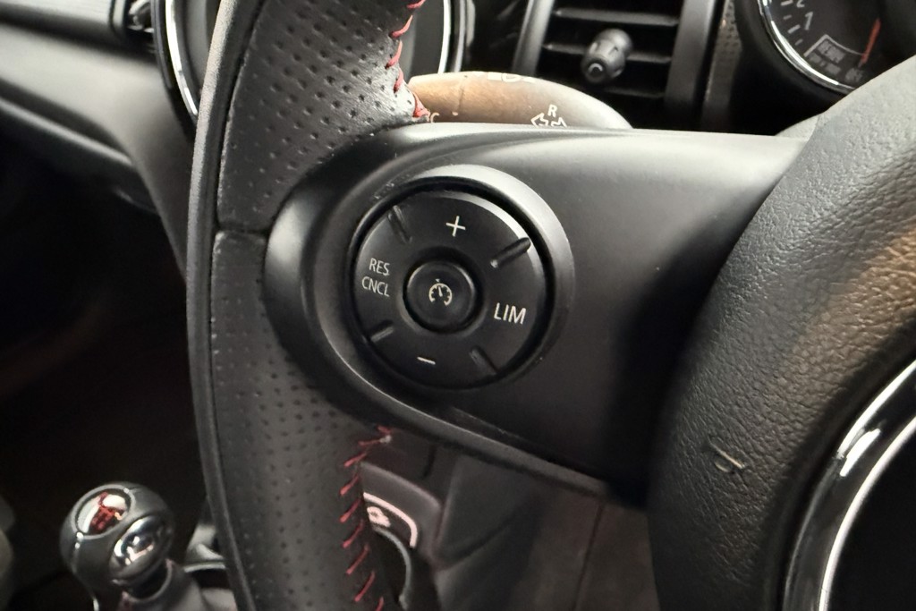 Mini Hatchback Cooper Sport Manual Petrol Hatchback - Stock Number (1544503) - 3rd supplementary image
