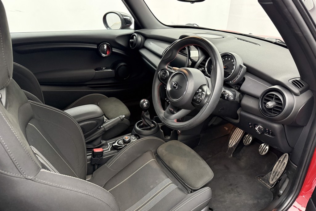 Mini Hatchback Cooper Sport Manual Petrol Hatchback - Stock Number (1544503) - 1st supplementary image