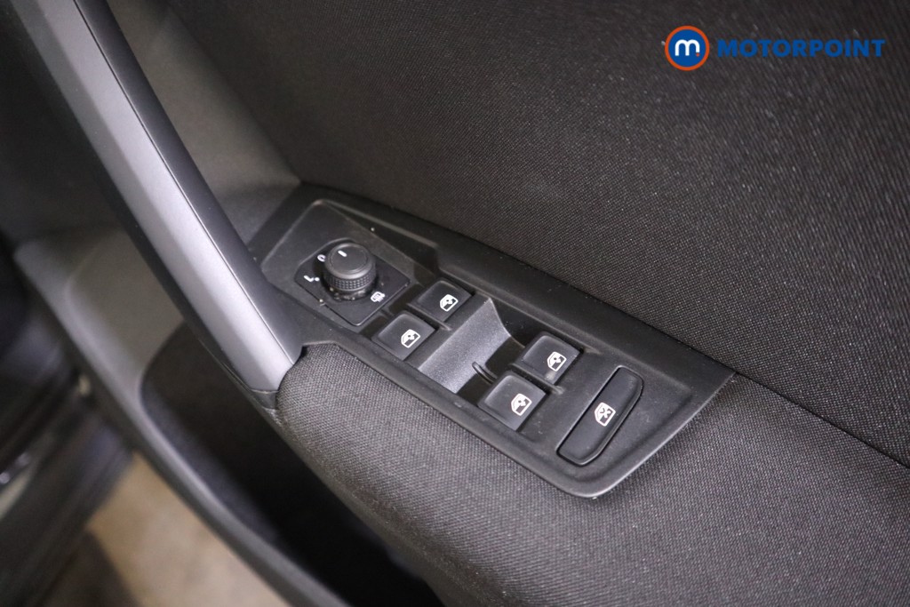 Volkswagen Tiguan Life Manual Diesel SUV - Stock Number (1544524) - 10th supplementary image
