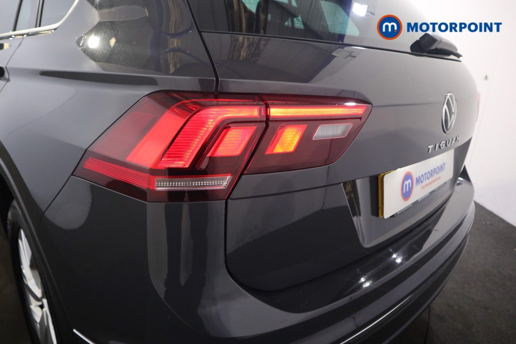 Volkswagen Tiguan Life Manual Diesel SUV - Stock Number (1544524) - 20th supplementary image