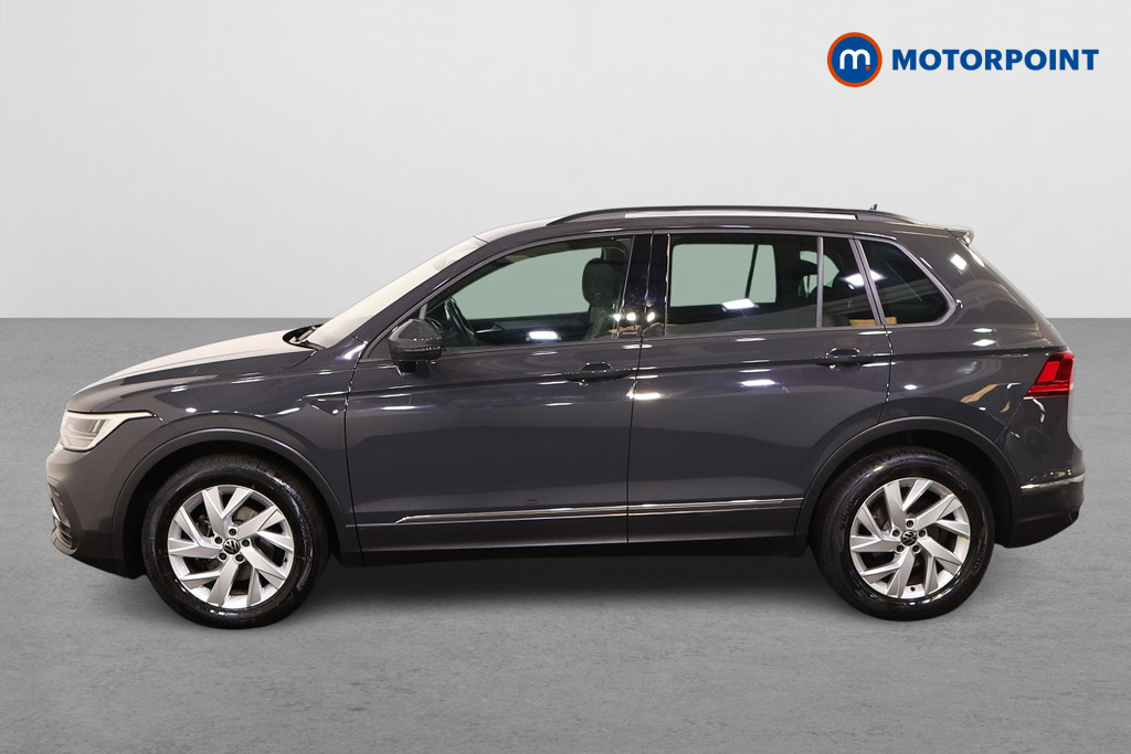 Volkswagen Tiguan Life Manual Diesel SUV - Stock Number (1544524) - Passenger side