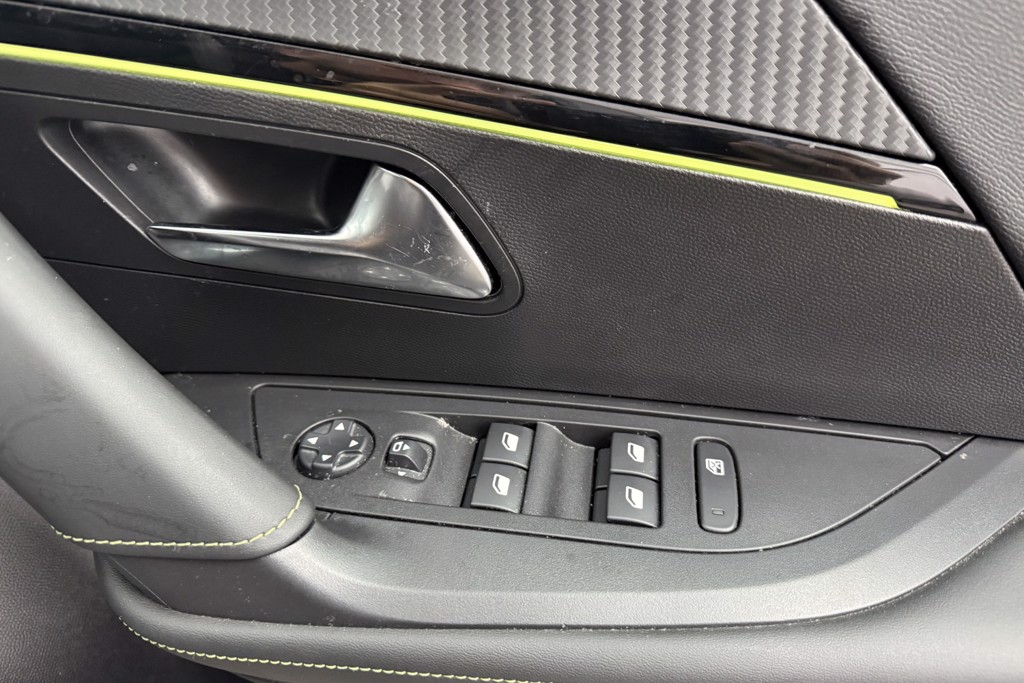 Peugeot 2008 GT Automatic Petrol SUV - Stock Number (1544951) - 18th supplementary image