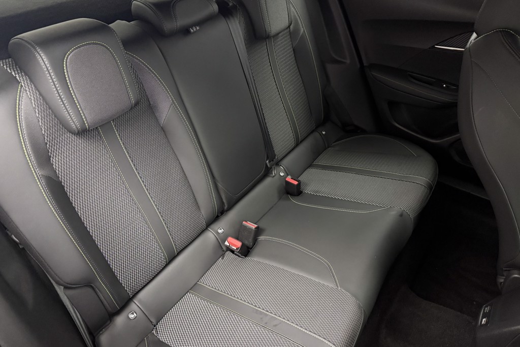 Peugeot 2008 GT Automatic Petrol SUV - Stock Number (1544951) - 23rd supplementary image