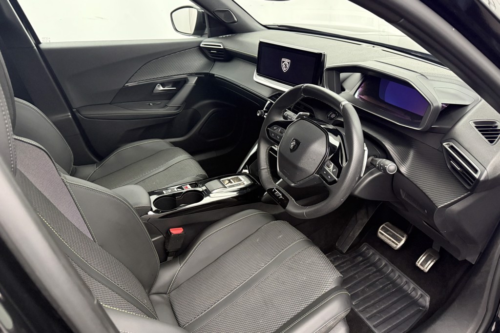 Peugeot 2008 GT Automatic Petrol SUV - Stock Number (1544951) - 1st supplementary image